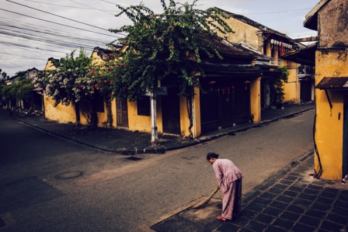 Hội An trầm mặc, yên bình lúc sớm mai - 1