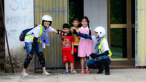 'Đi để trở về': Câu chuyện cảm động về tình đồng đội của dân phượt - 3