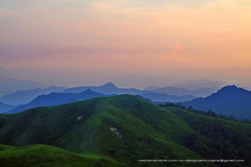 chon binh yen tren thao nguyen dong cao