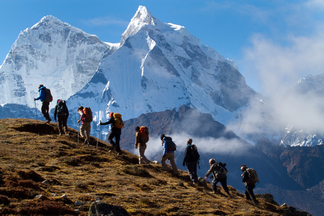 Kinh nghiệm leo núi an toàn cho người đam mê trekking? ảnh 1