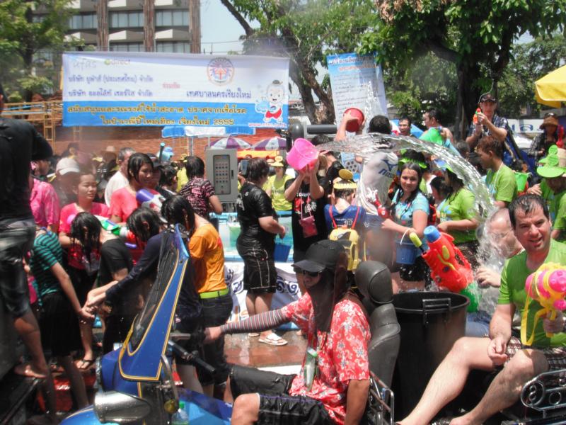 Bí kíp cho người lần đầu tham gia lễ hội Songkran - 8