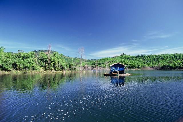 Lạ kỳ 'vịnh trên núi' - 9