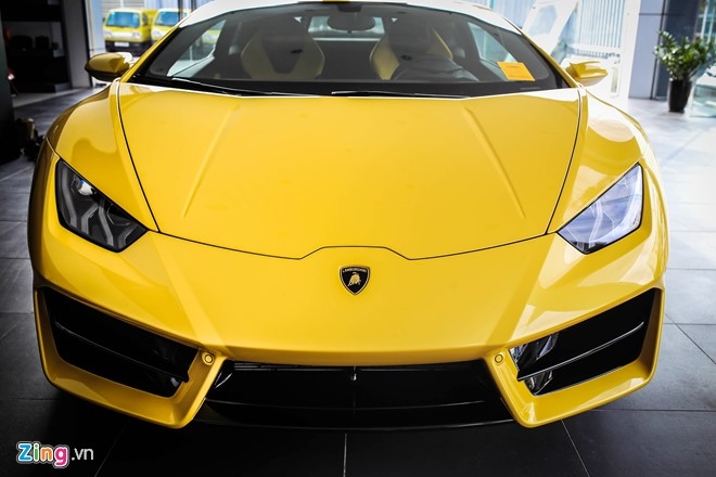 Anh Lamborghini Huracan cau sau thu 2 vua ve Viet Nam hinh anh 1