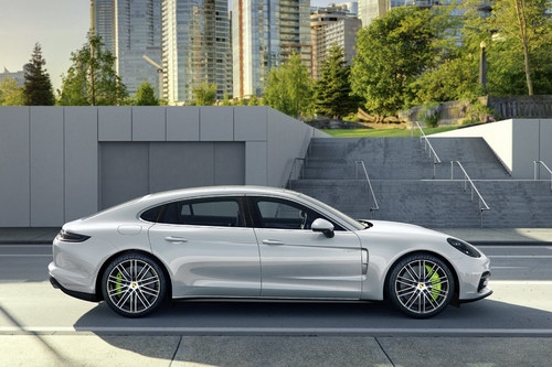 Porsche Panamera Executive: Đẳng cấp sedan hạng sang - 2