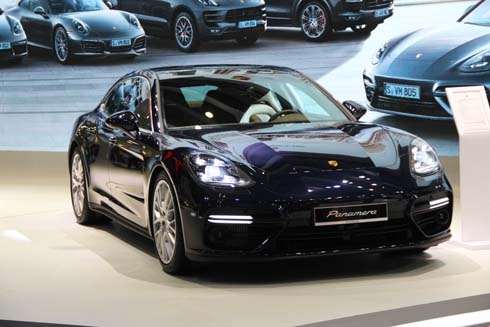 porsche-panamera-turbo-2017-sedan-gia-10-6-ty-tai-viet-nam