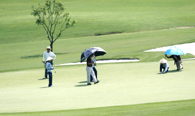 Du lịch golf Việt Nam: 'Con gà' hứa hẹn 'đẻ trứng vàng' - 1