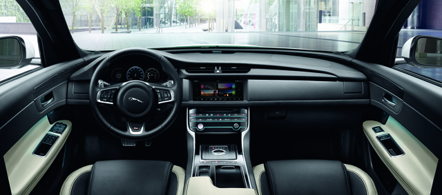 Hỗ trợ 100% phí đăng ký trước bạ khi mua Jaguar XF - 2