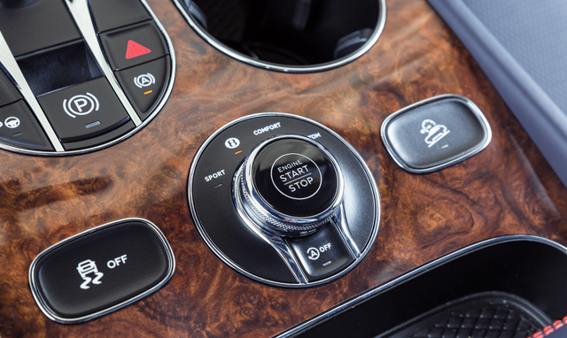 Cận cảnh Bentley Bentayga W12 Bespoke duy nhất tại Việt Nam - 3