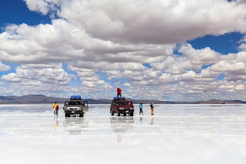 canh dong muoi uyuni qua ong kinh nguoi viet