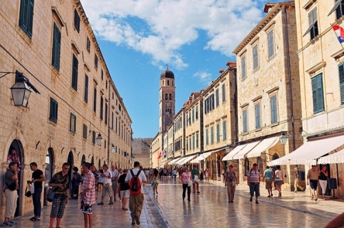 Dubrovnik - viên ngọc quý giữa vùng biển Ban-tich - 2