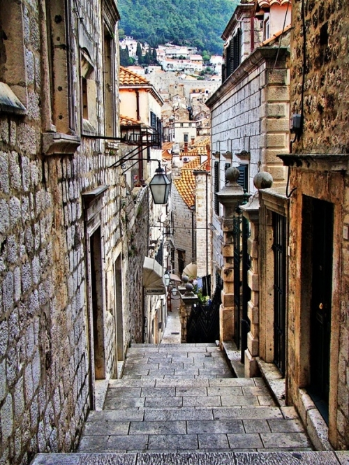 Dubrovnik - viên ngọc quý giữa vùng biển Ban-tich - 4