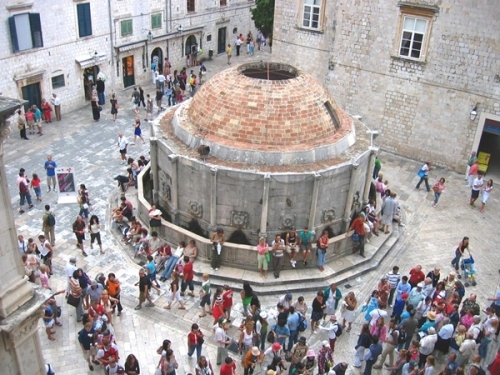 Dubrovnik - viên ngọc quý giữa vùng biển Ban-tich - 5