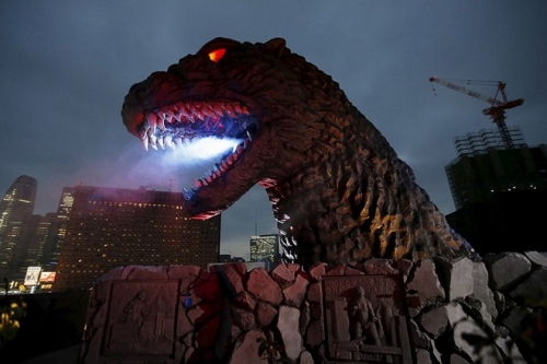 khach san quai vat godzilla-7