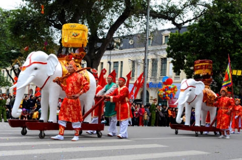 le hoi den hai ba trung