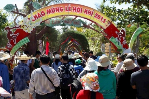 le hoi khi khoi dong festival bien nha trang 2015