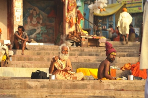 Ngày và đêm nơi cổ thành Varanasi - 1