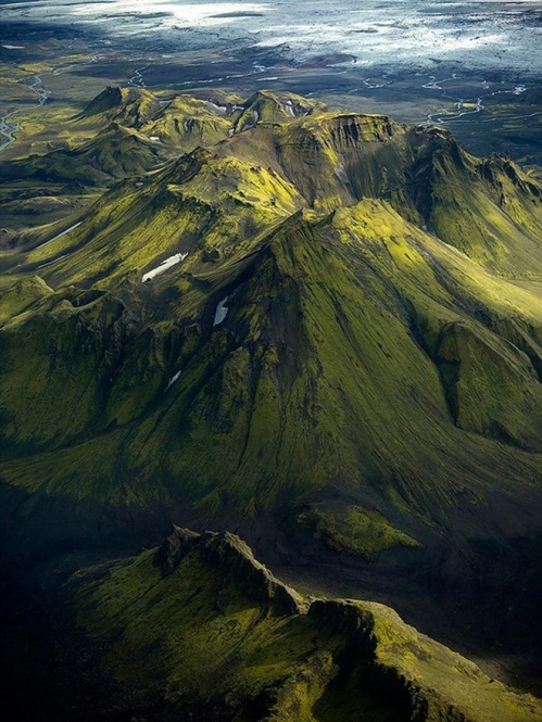 Những cảnh đẹp siêu thực ở Iceland - 7