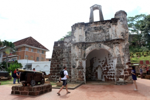 nhung cau chuyen ke ben bo dong melaka-5