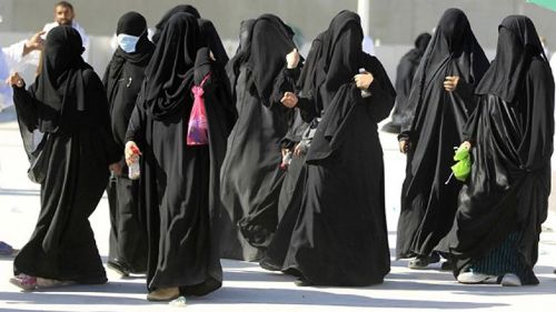 2-Mideast-SaudiWomen-1830-1411186737.jpg