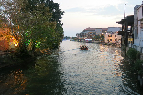 nhung dieu khong nen bo lo khi den malacca-1