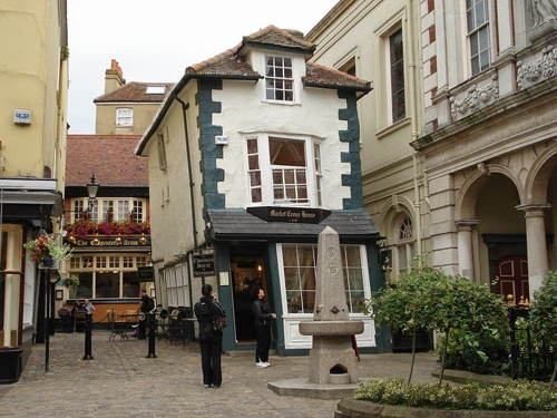 crooked-house-windsor-3-6-1604-141265584