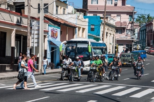 santiago de cuba con vang tieng coi xe-2