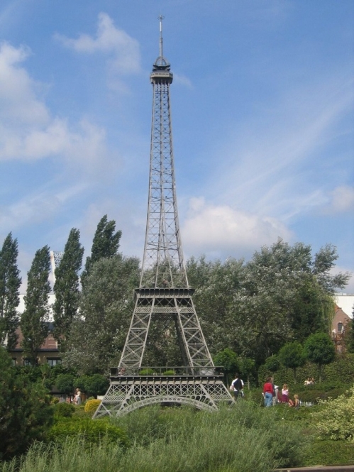 Tháp Eiffel và những phiên bản nhái - 10