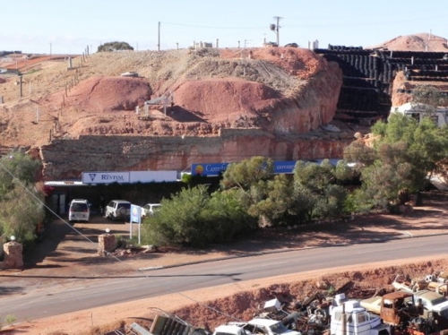 the gioi ngam la lam coober pedy-4