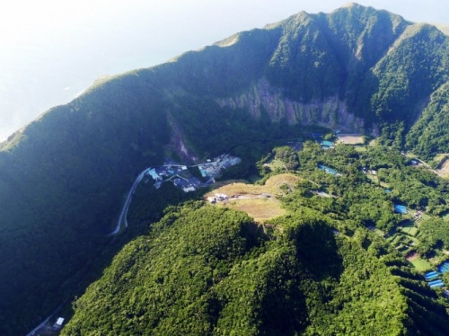 trai nghiem dao nui lua o aogashima-5