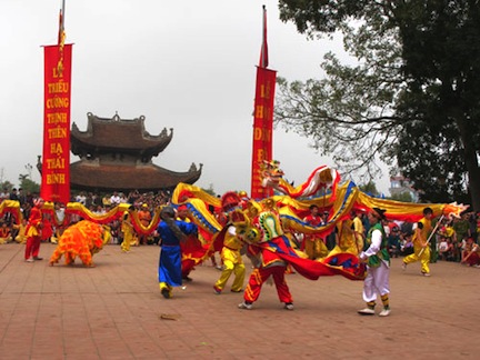 Bắc Ninh: Tưng bừng lễ hội Đền Đô - 1