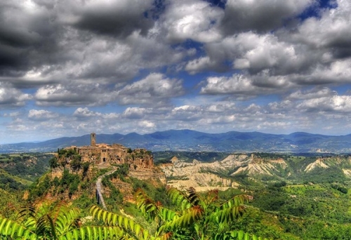 Civita di Bagnoregio - cổ trấn giữa mây trời nước Ý - 1