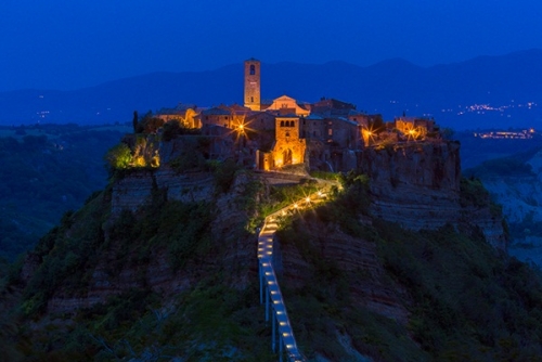 Civita di Bagnoregio - cổ trấn giữa mây trời nước Ý - 3