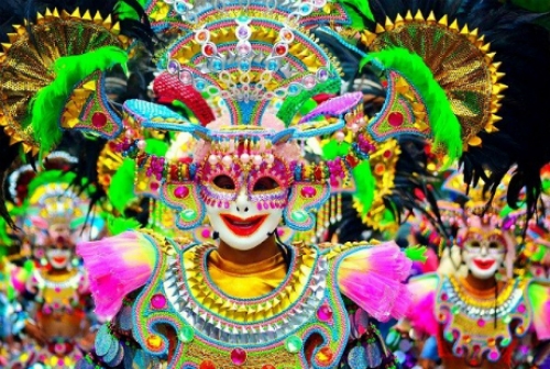 Độc đáo lễ hội 'nụ cười màu mè' MassKara ở Philippines - 7