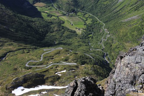 Đường tới vịnh biển đẹp nhất thế giới Geirangerfjord - 7