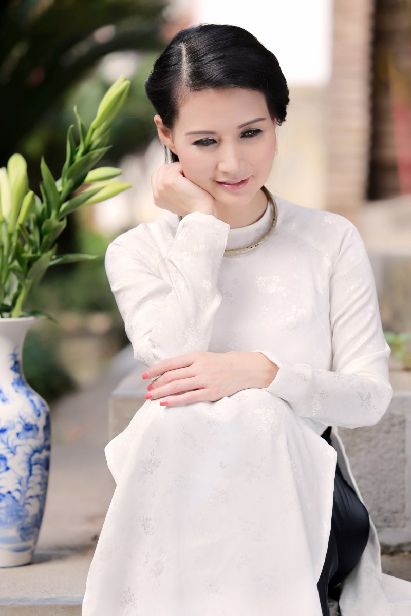 Sonya Sương Đặng, áo dài, Hà Nội