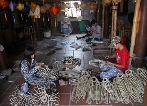 huong vi tet tren nhung con pho den long - 5