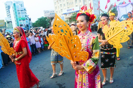 Lễ hội đường phố quốc tế rộn rã cả cố đô Huế - 10