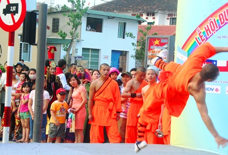 Lễ hội đường phố quốc tế rộn rã cả cố đô Huế - 16