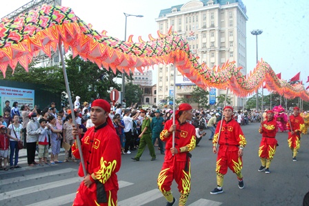 Lễ hội đường phố quốc tế rộn rã cả cố đô Huế - 3