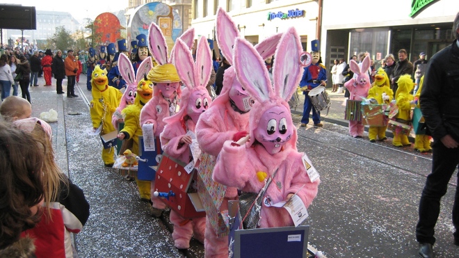 Lễ hội màu sắc Fasnacht Basel ở Thụy Sĩ - 7