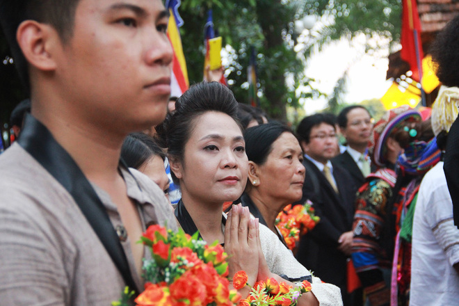 le te bach to nghe truyen thong ben dong song huong-3