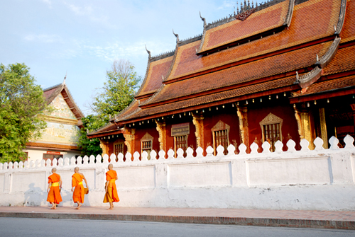 Luang Prabang thoáng bóng cà sa - 1