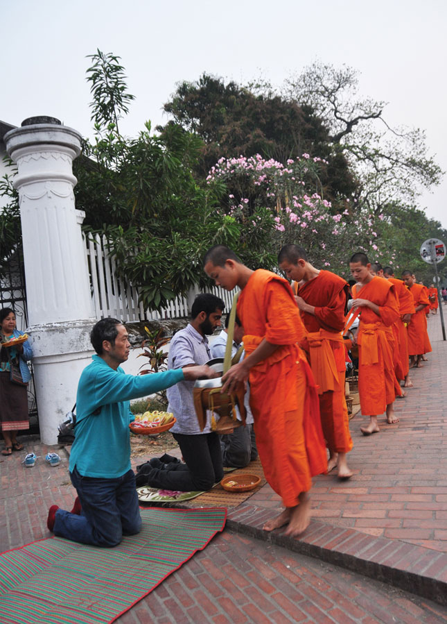 luangprabang vien ruby da sac - 1