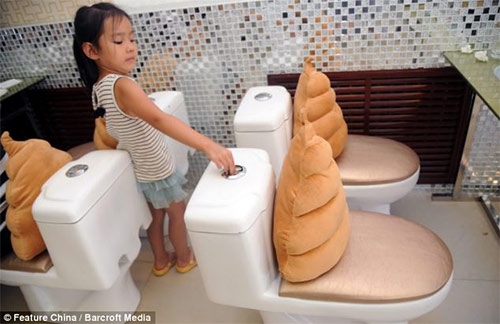 Nhà hàng toilet hút khách không tưởng - 11