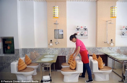 Nhà hàng toilet hút khách không tưởng - 5