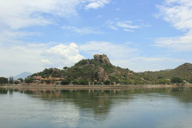 Ninh Thuận bình dị níu chân du khách - 5