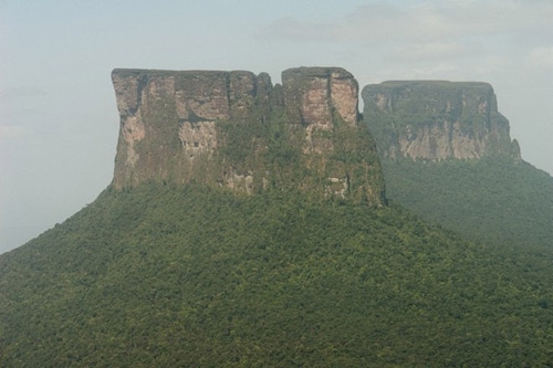 'Nơi trú ngụ của Thượng đế' trên cao nguyên - 5