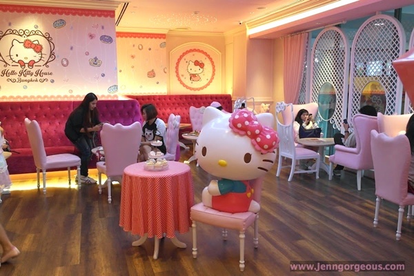 phat cuong voi ngoi nha hello kitty dau tien o dong nam a - 6