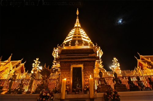 Phrathat Doi Suthep - ngôi chùa vàng nổi tiếng Thái Lan - 7