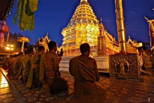 Phrathat Doi Suthep - ngôi chùa vàng nổi tiếng Thái Lan - 8